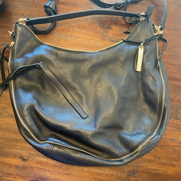 Vince Camuto Handbags - Vince Camuto crossbody or shoulder bag leather